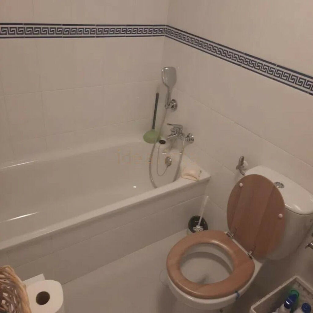 Middle Floor Apartment Casares Playa Málaga - image 6