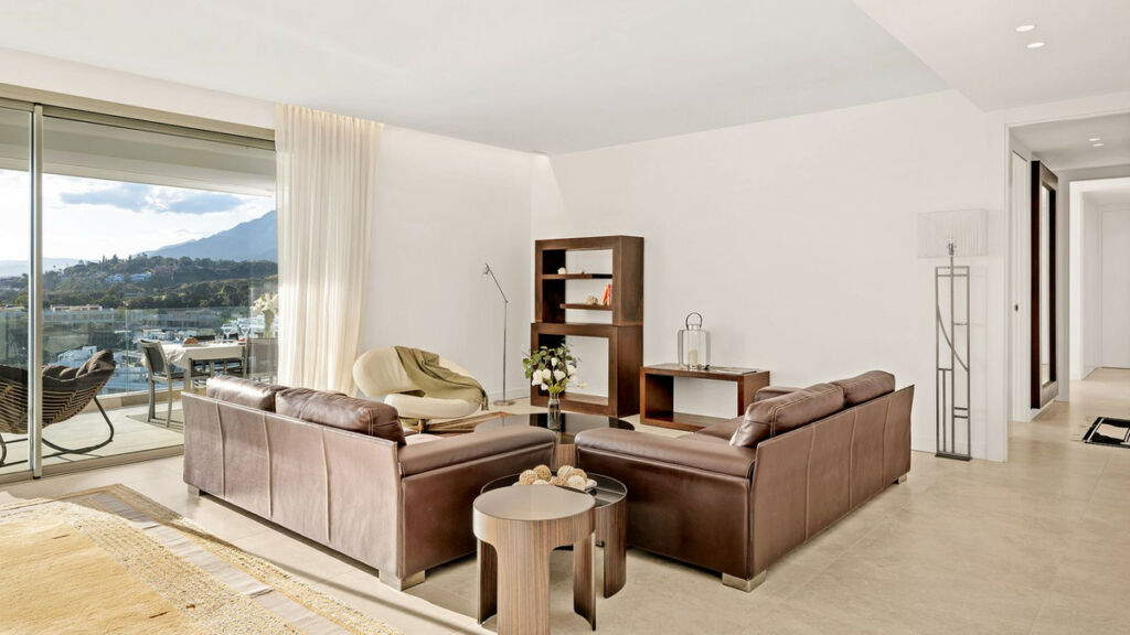 Middle Floor Apartment Santa Clara Málaga - image 6