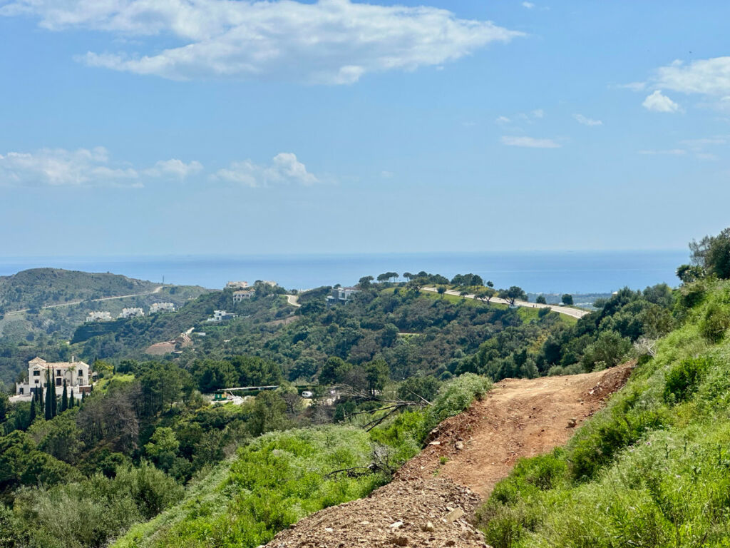 Residential Plot Benahavís Málaga - image 6