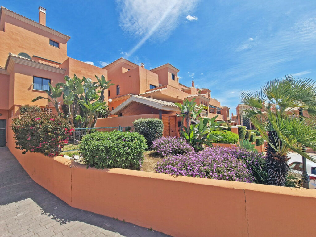 Penthouse Elviria Málaga - image 36