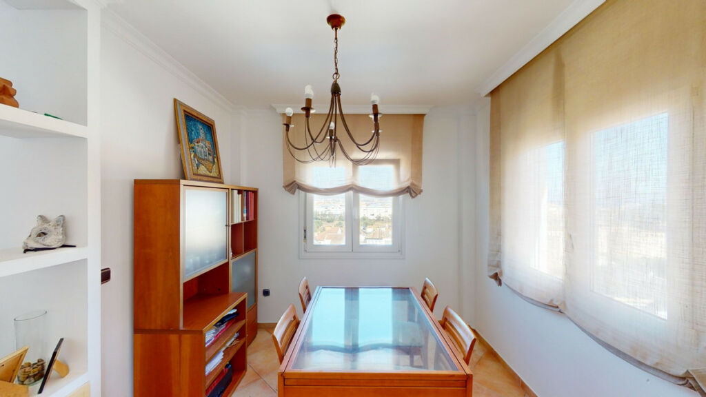 Detached Villa Torre del Mar Málaga - image 6
