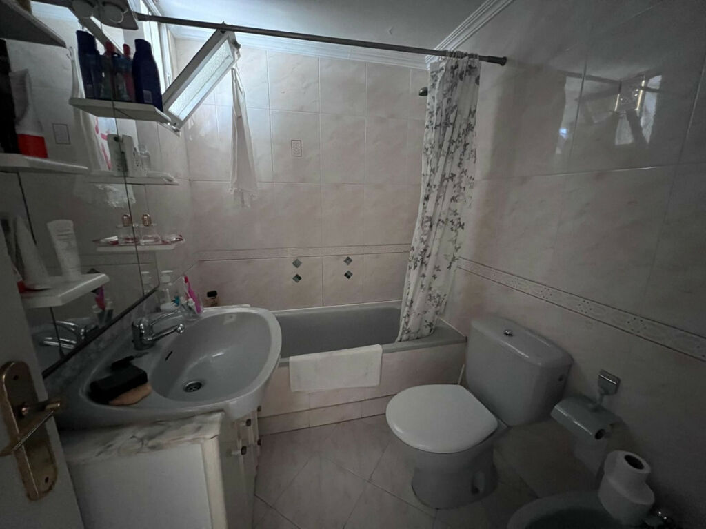 Middle Floor Apartment Benidorm Alicante - image 6