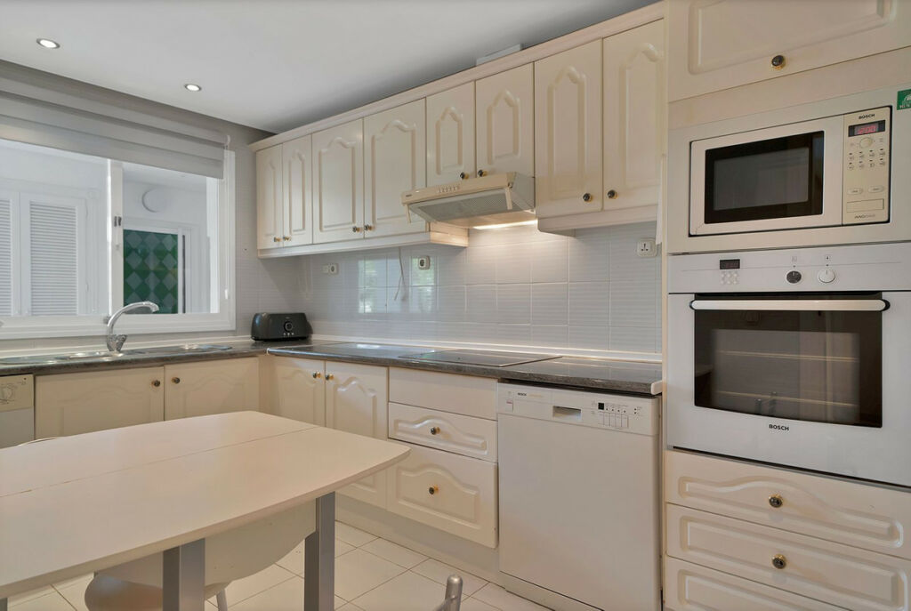 Ground Floor Apartment New Golden Mile Málaga - image 6