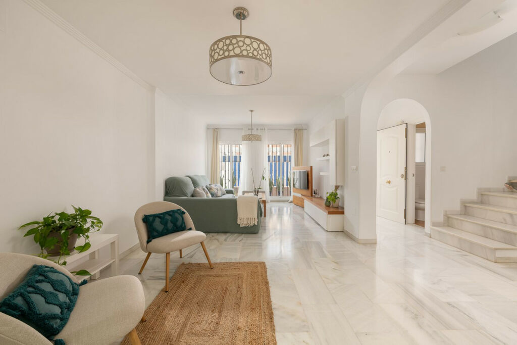 Townhouse Fuengirola Málaga - image 6