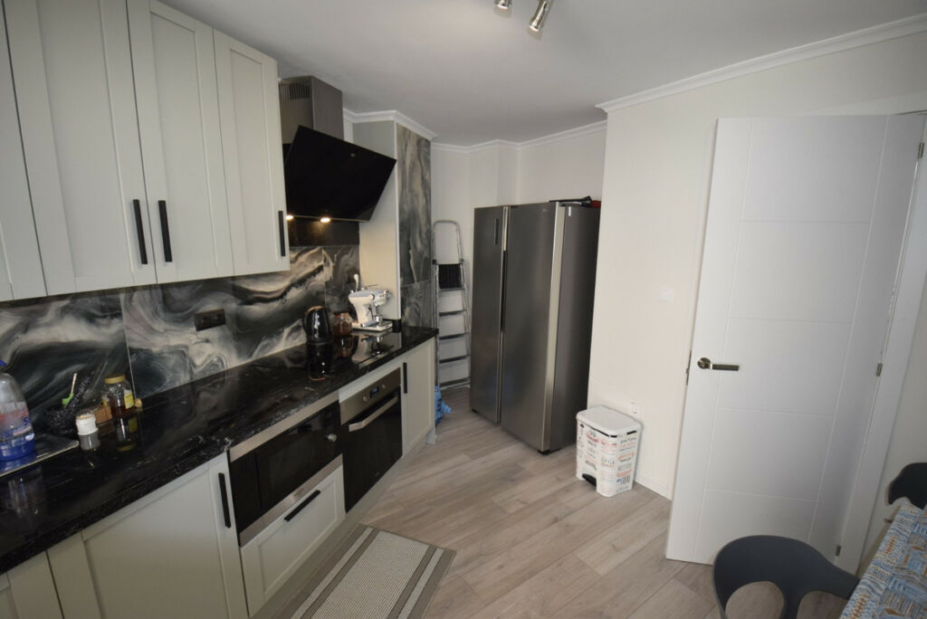 Middle Floor Apartment Guardamar del Segura Alicante - image 10