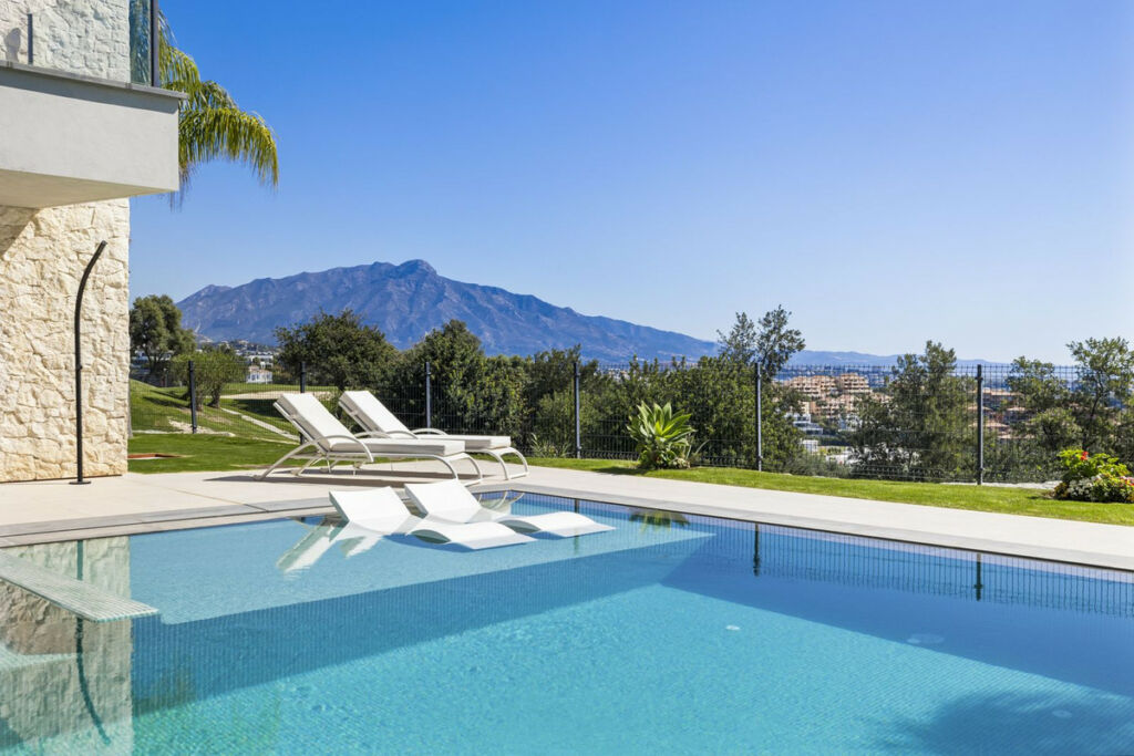Detached Villa Benahavís Málaga - image 6