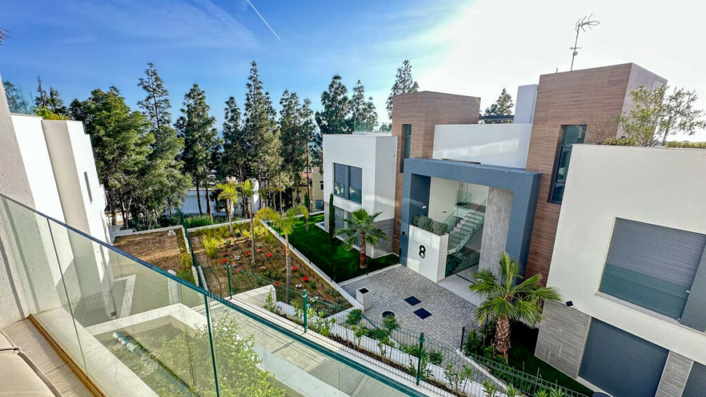 Duplex Cabopino Málaga - image 7