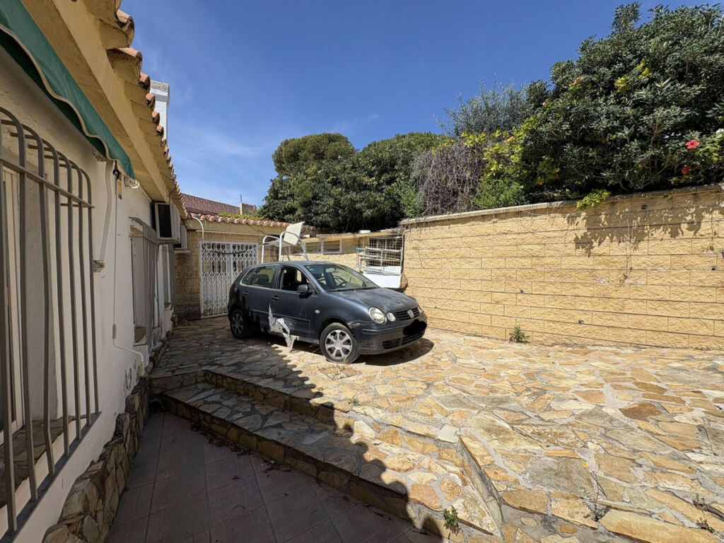 Semi-Detached House Torreblanca Málaga - image 6