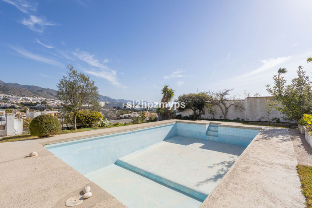 Detached Villa Nerja Málaga - image 6