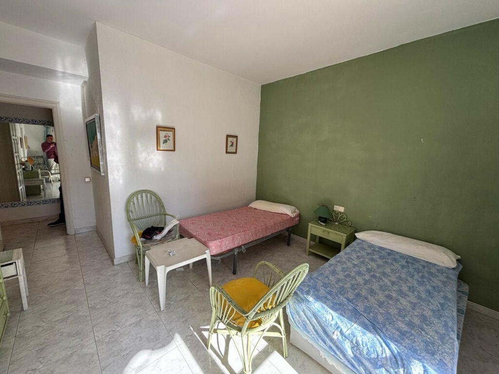 Middle Floor Apartment Nueva Andalucía Málaga - image 6
