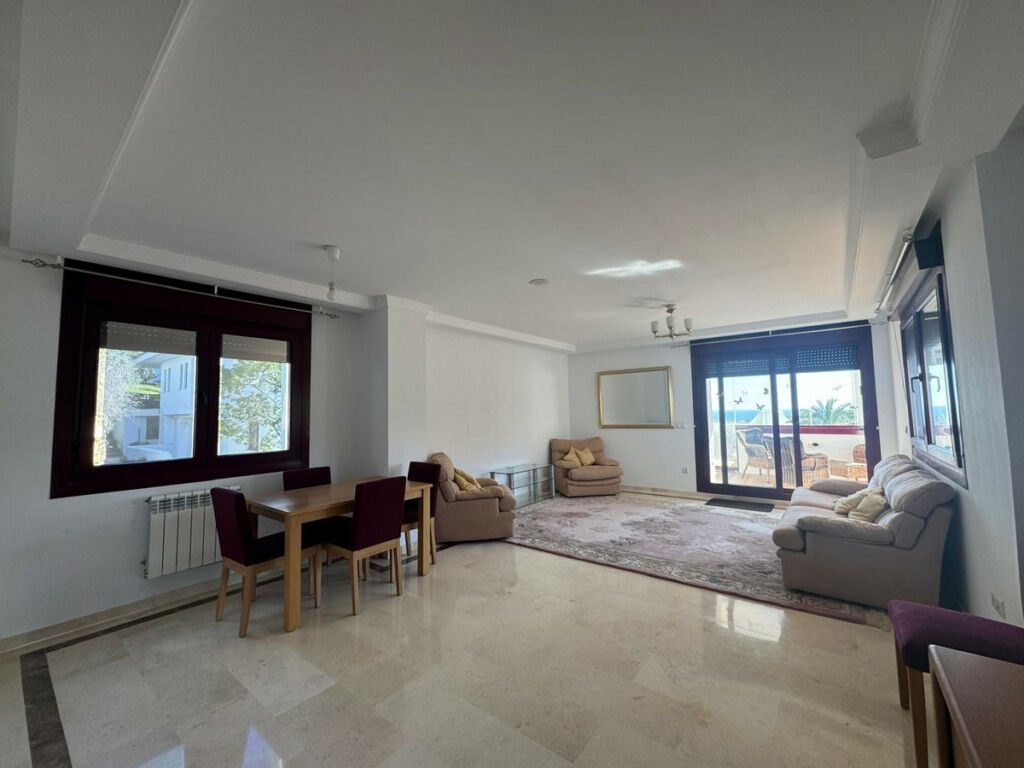 Middle Floor Apartment Casares Playa Málaga - image 6