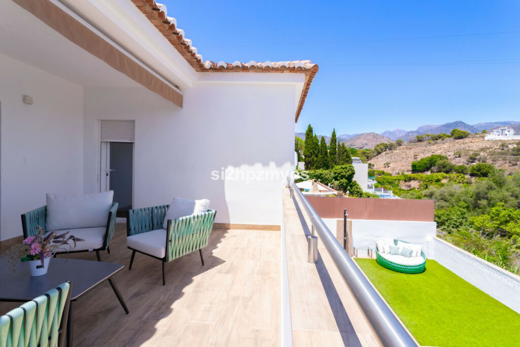 Detached Villa Nerja Málaga - image 6