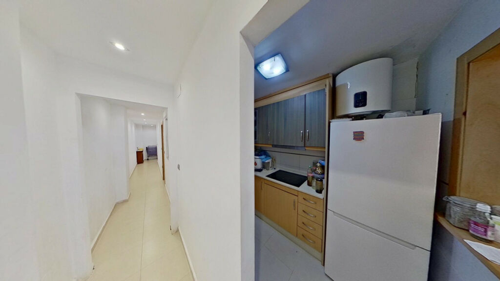 Middle Floor Apartment Torrevieja Alicante - image 6