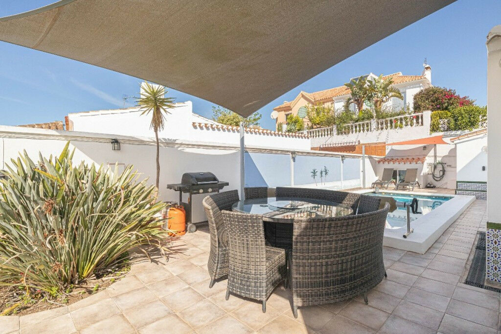 Detached Villa Calypso Málaga - image 6