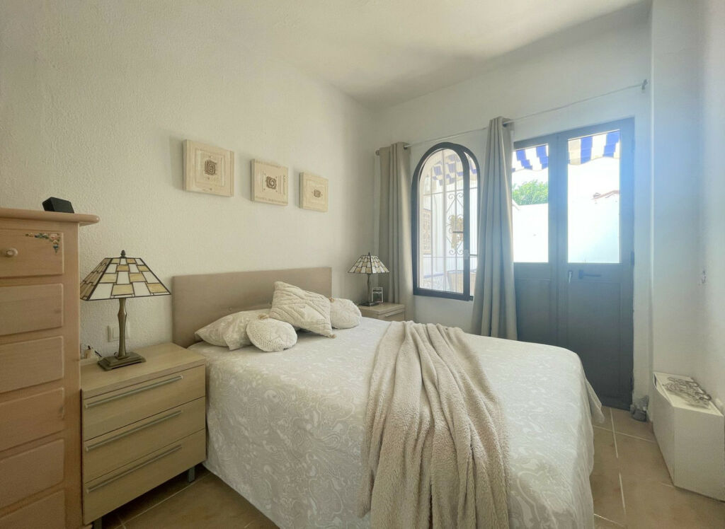 Ground Floor Apartment La Duquesa Málaga - image 6