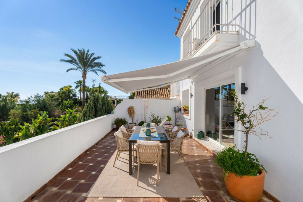 Townhouse The Golden Mile Málaga - image 6