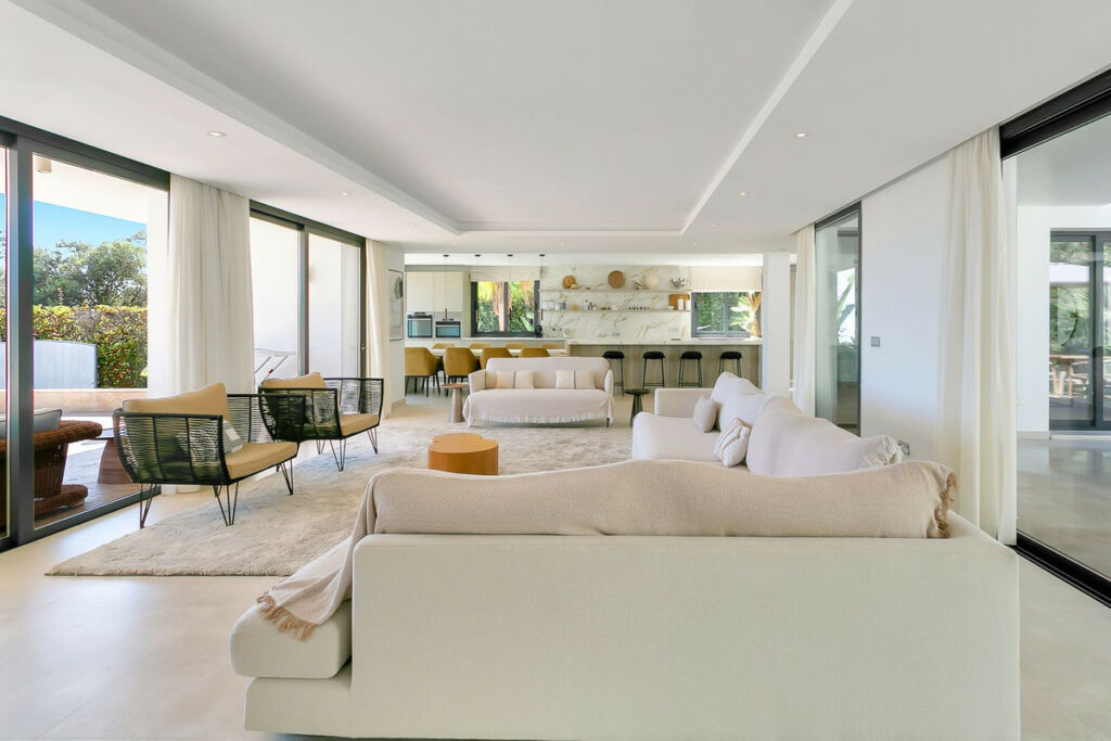 Detached Villa Cabopino Málaga - image 64
