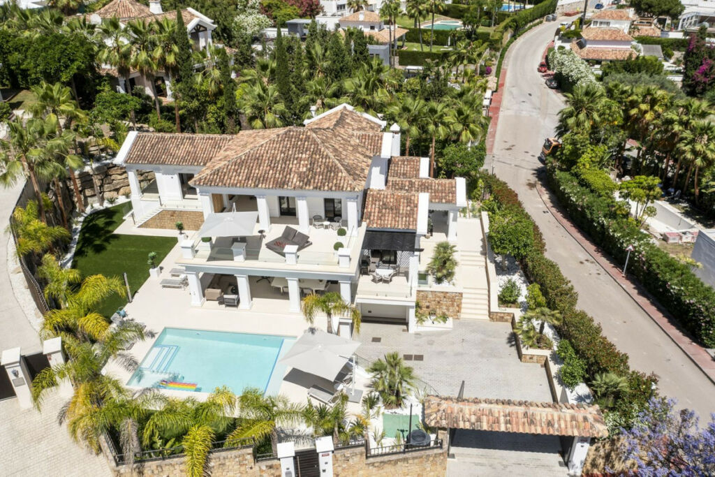 Detached Villa Nueva Andalucía Málaga - image 63
