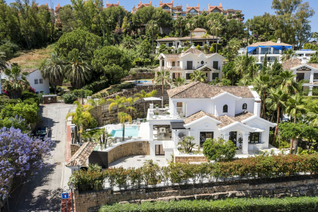 Detached Villa Nueva Andalucía Málaga - image 64