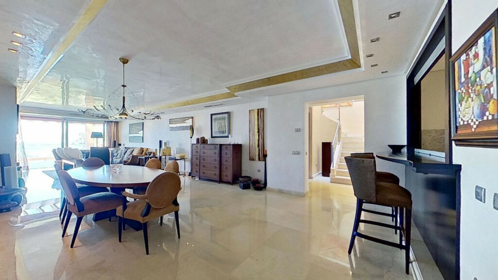 Penthouse Los Monteros Málaga - image 7