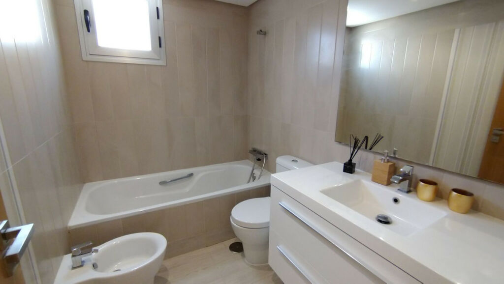 Middle Floor Apartment San Pedro de Alcántara Málaga - image 8