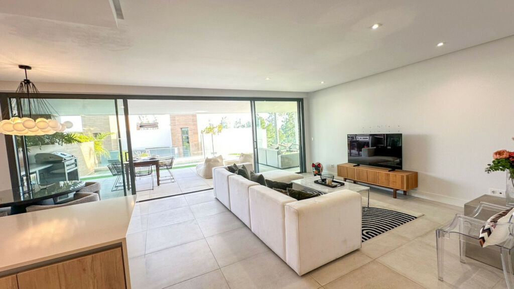Duplex Cabopino Málaga - image 8