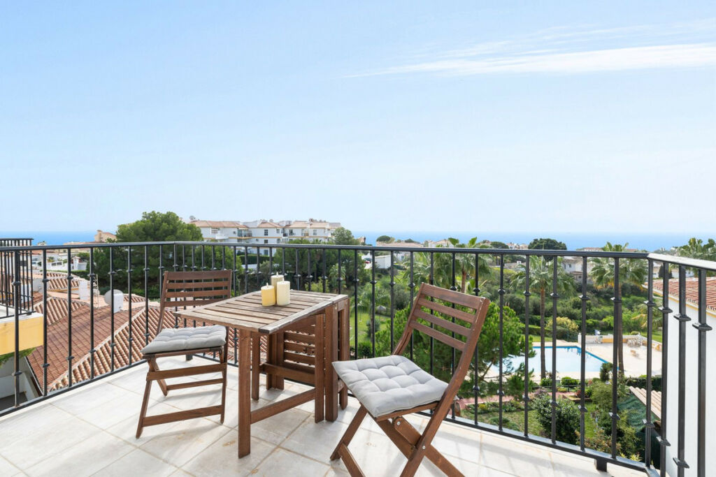 Top Floor Apartment El Faro Málaga - image 7