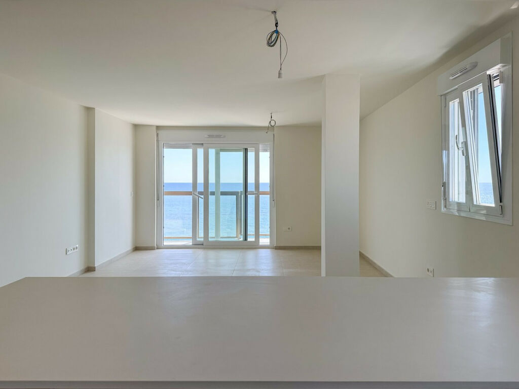 Middle Floor Apartment Fuengirola Málaga - image 7