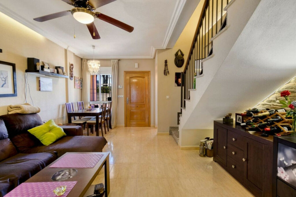 Townhouse Torrevieja Alicante - image 6
