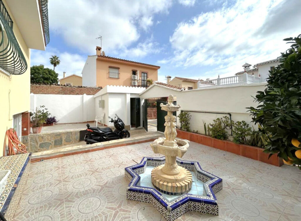 Detached Villa Mijas Málaga - image 7