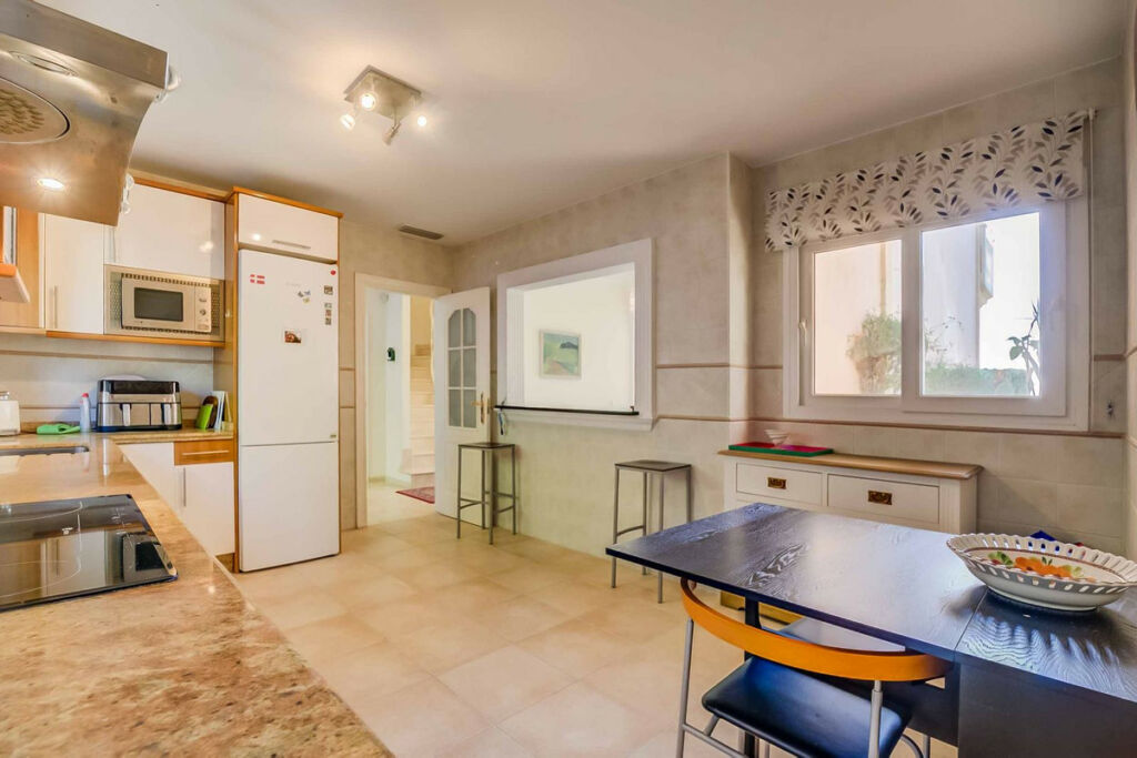 Townhouse Artola Málaga - image 7