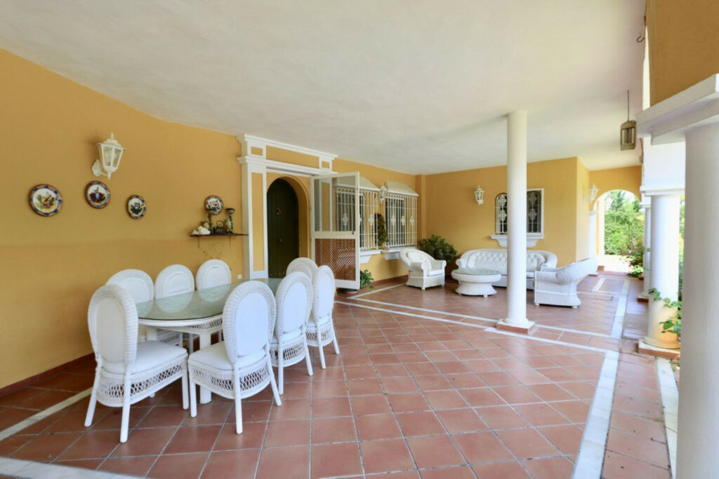 Detached Villa Sotogrande Costa Cádiz - image 7