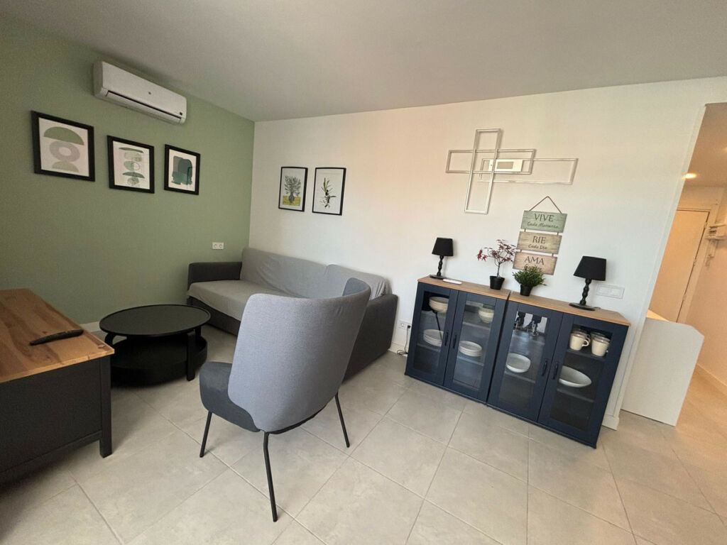 Middle Floor Apartment Fuengirola Málaga - image 7