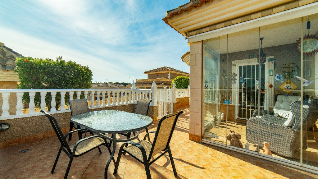 Detached Villa Los Altos Alicante - image 7