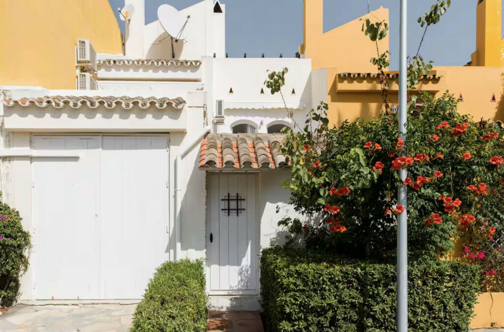 Townhouse Nueva Andalucía Málaga - image 7
