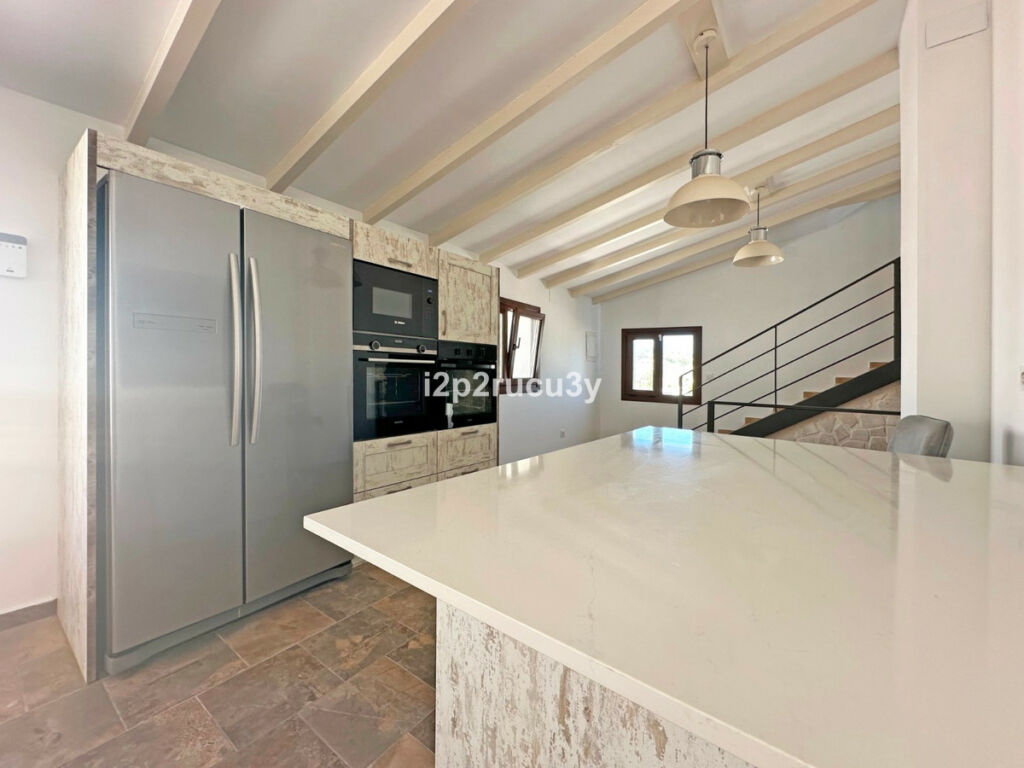 Detached Villa Moraira Alicante - image 7