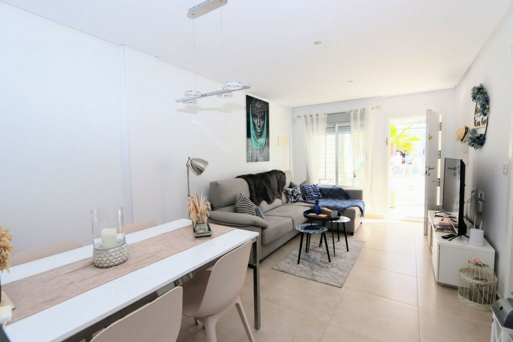Ground Floor Apartment La Florida Alicante - image 8
