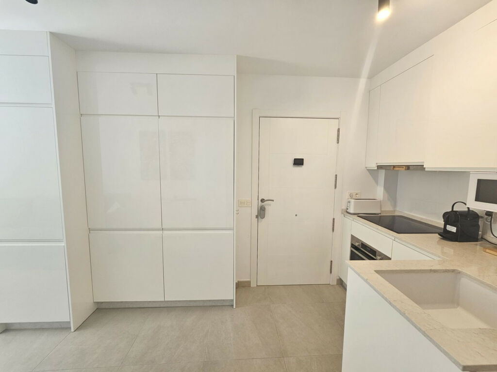Middle Floor Apartment Fuengirola Málaga - image 7