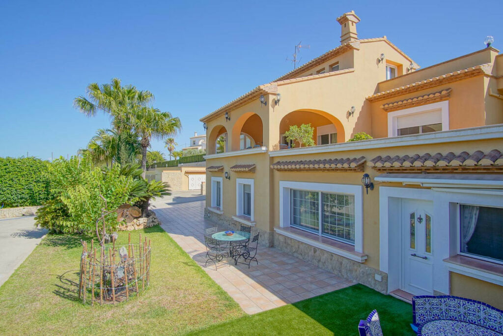 Detached Villa Benissa Alicante - image 7
