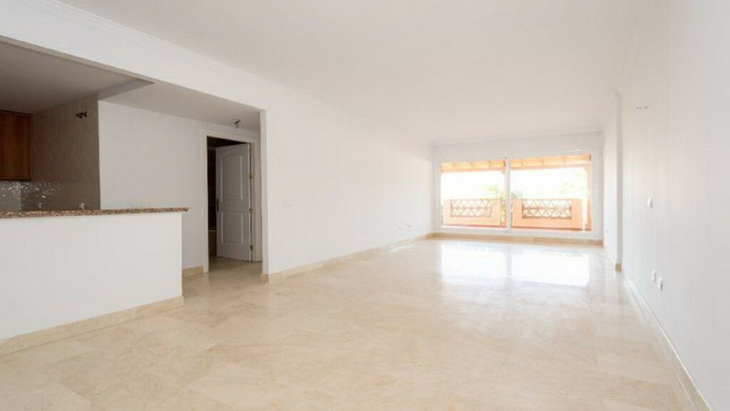 Ground Floor Apartment Marbella Málaga - image 7