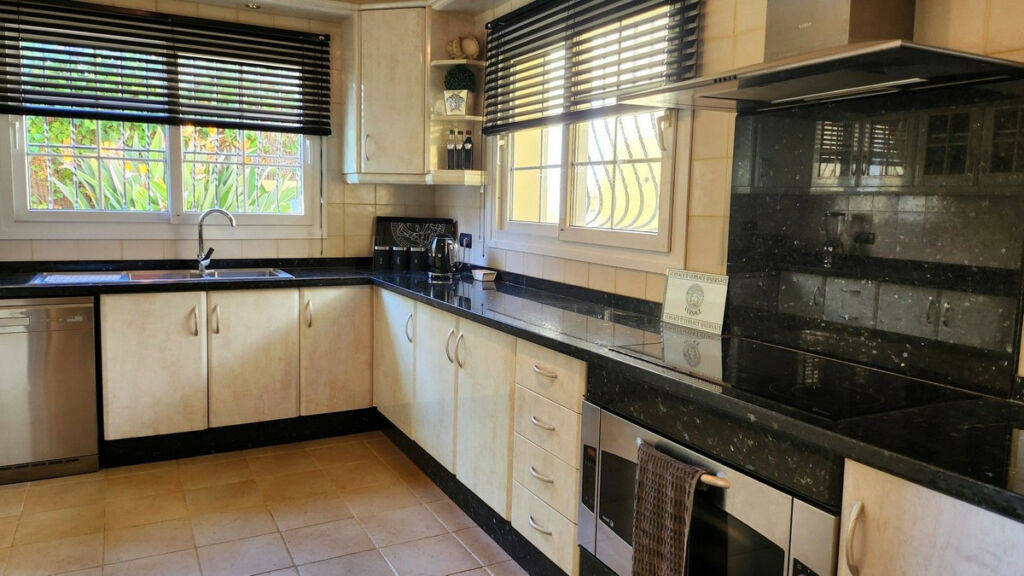 Detached Villa La Cala de Mijas Málaga - image 7