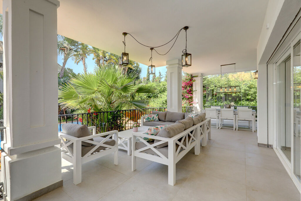 Detached Villa Cabopino Málaga - image 7