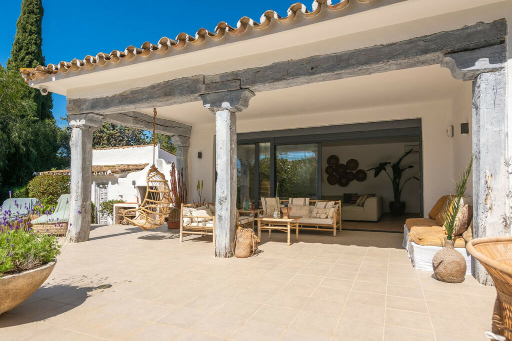 Detached Villa Hacienda Las Chapas Málaga - image 7
