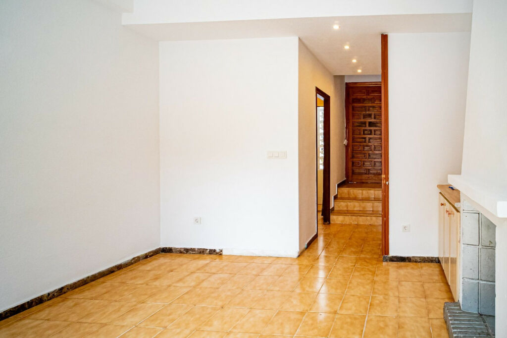 Townhouse Benidorm Alicante - image 7