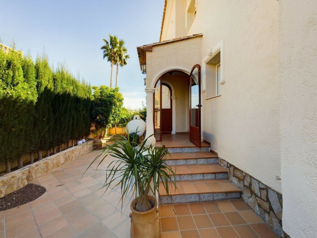 Detached Villa Calpe Alicante - image 7