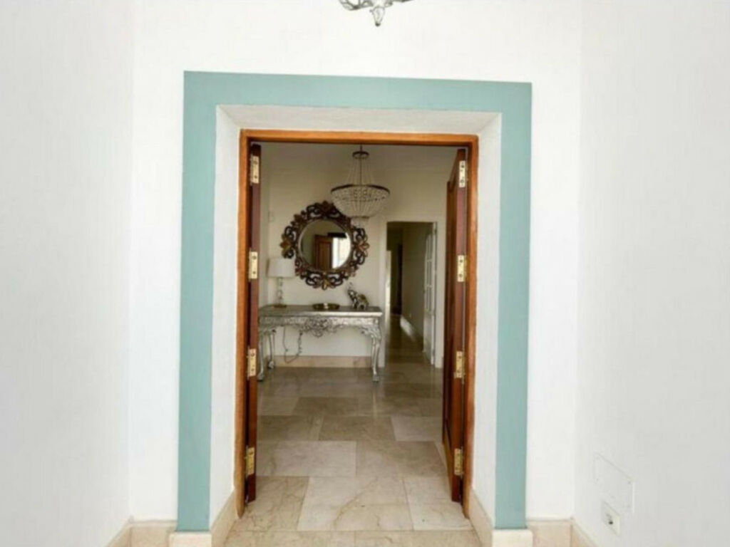 Detached Villa San Roque Cádiz - image 6