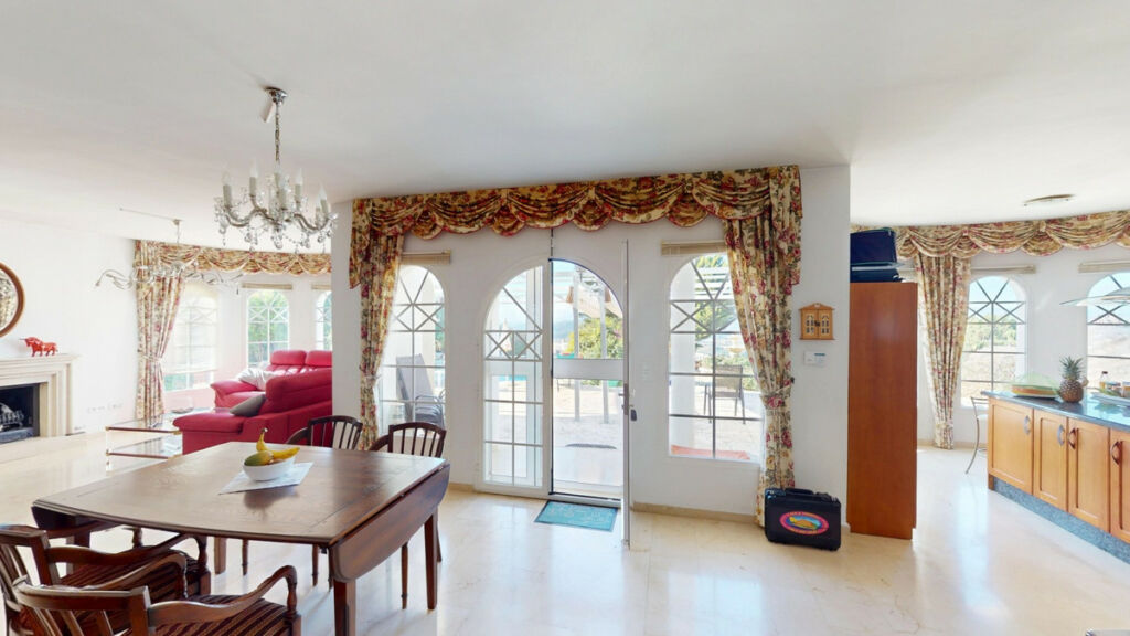Detached Villa Algarrobo Málaga - image 7