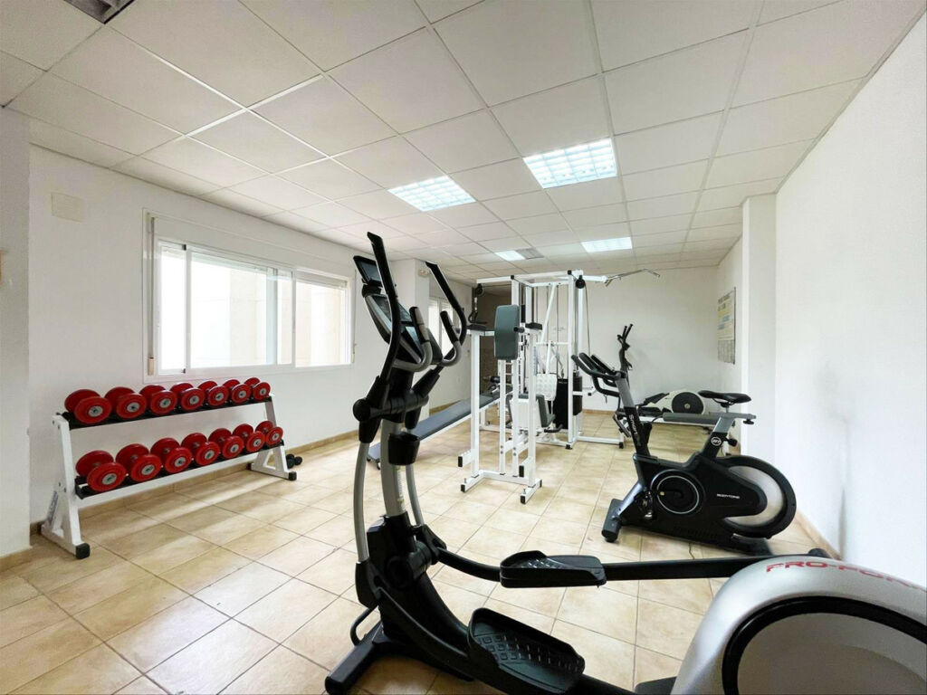 Middle Floor Apartment Calpe Alicante - image 8