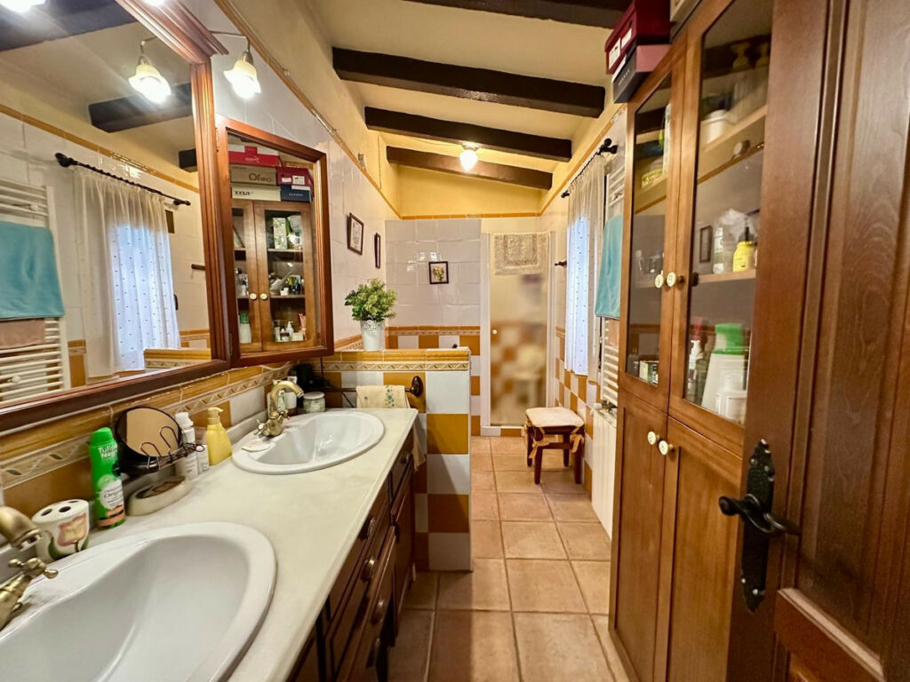 Detached Villa Yecla Murcia - image 8