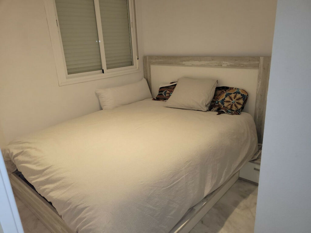 Middle Floor Apartment Casares Playa Málaga - image 8
